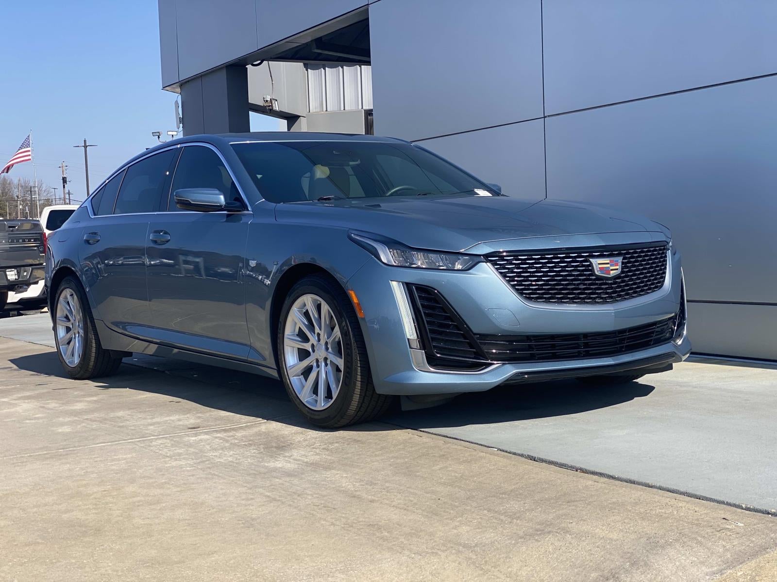 2024 Cadillac CT5 4dr Sdn Luxury