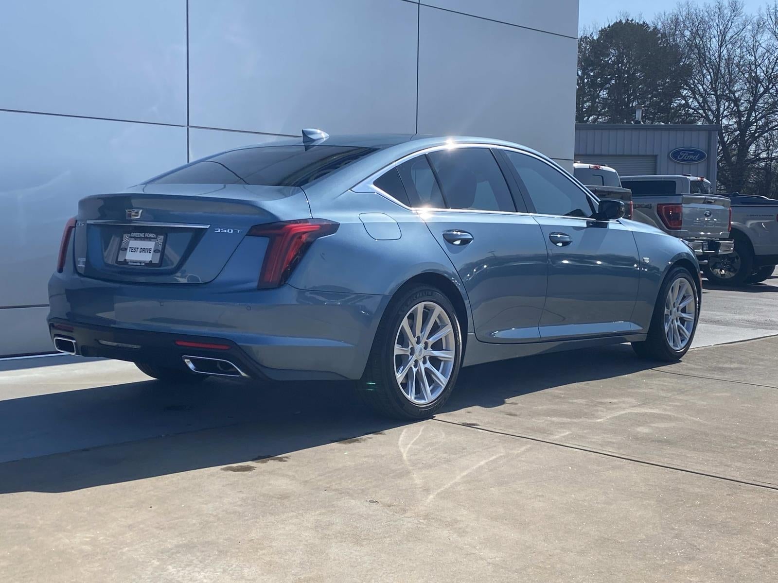 2024 Cadillac CT5 4dr Sdn Luxury