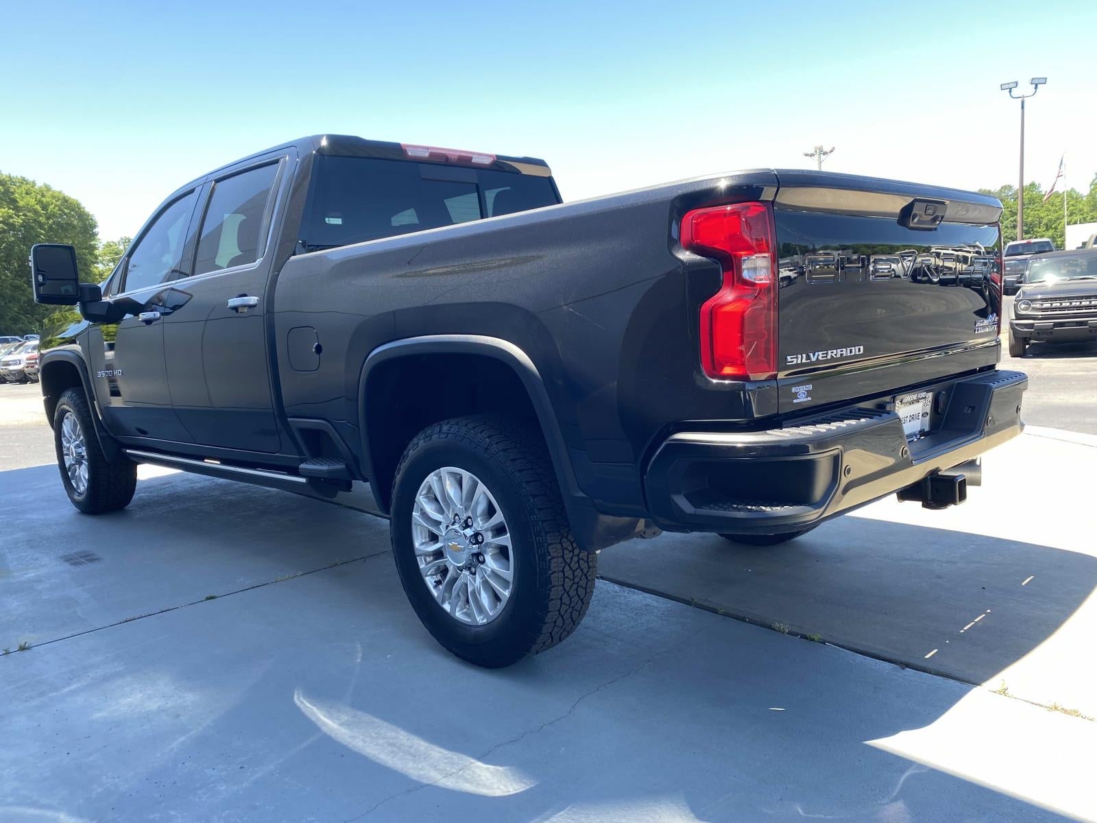 2023 Chevrolet Silverado 3500HD 4WD Crew Cab 159 High Country