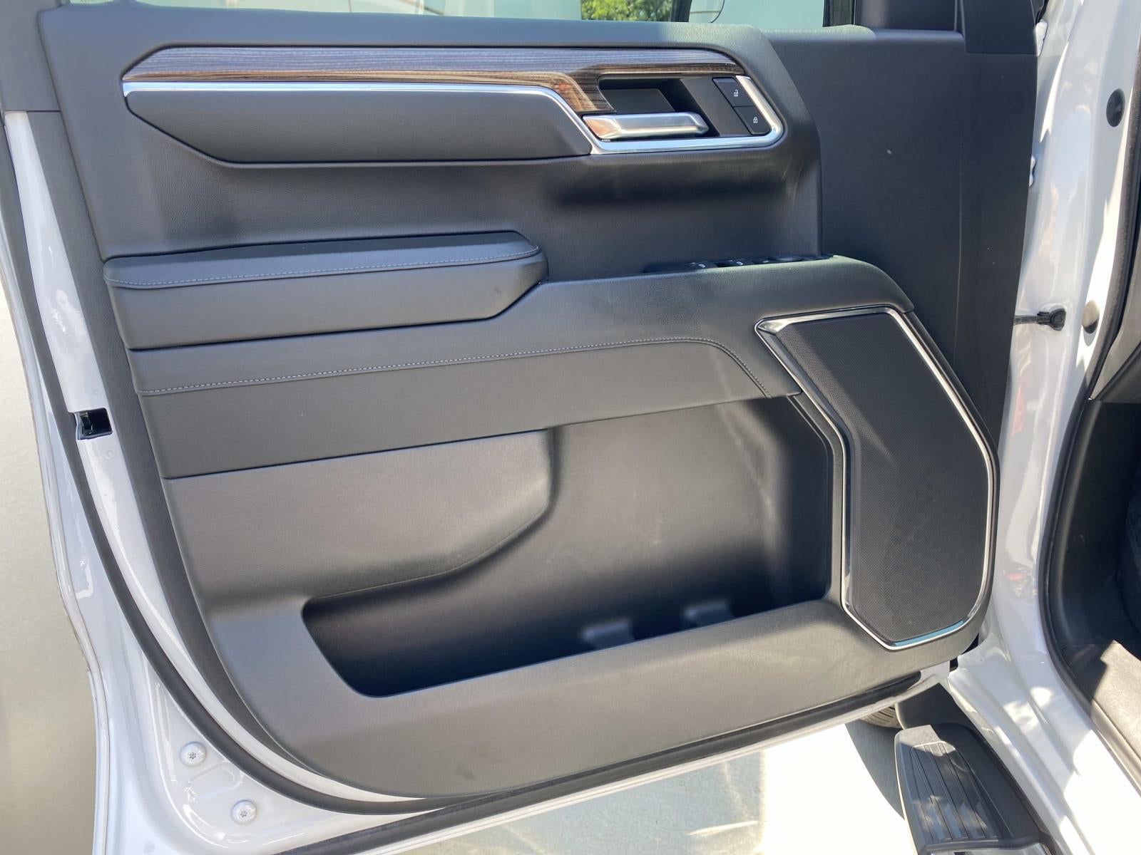 2023 Chevrolet Silverado 1500 2WD Crew Cab 147 LT