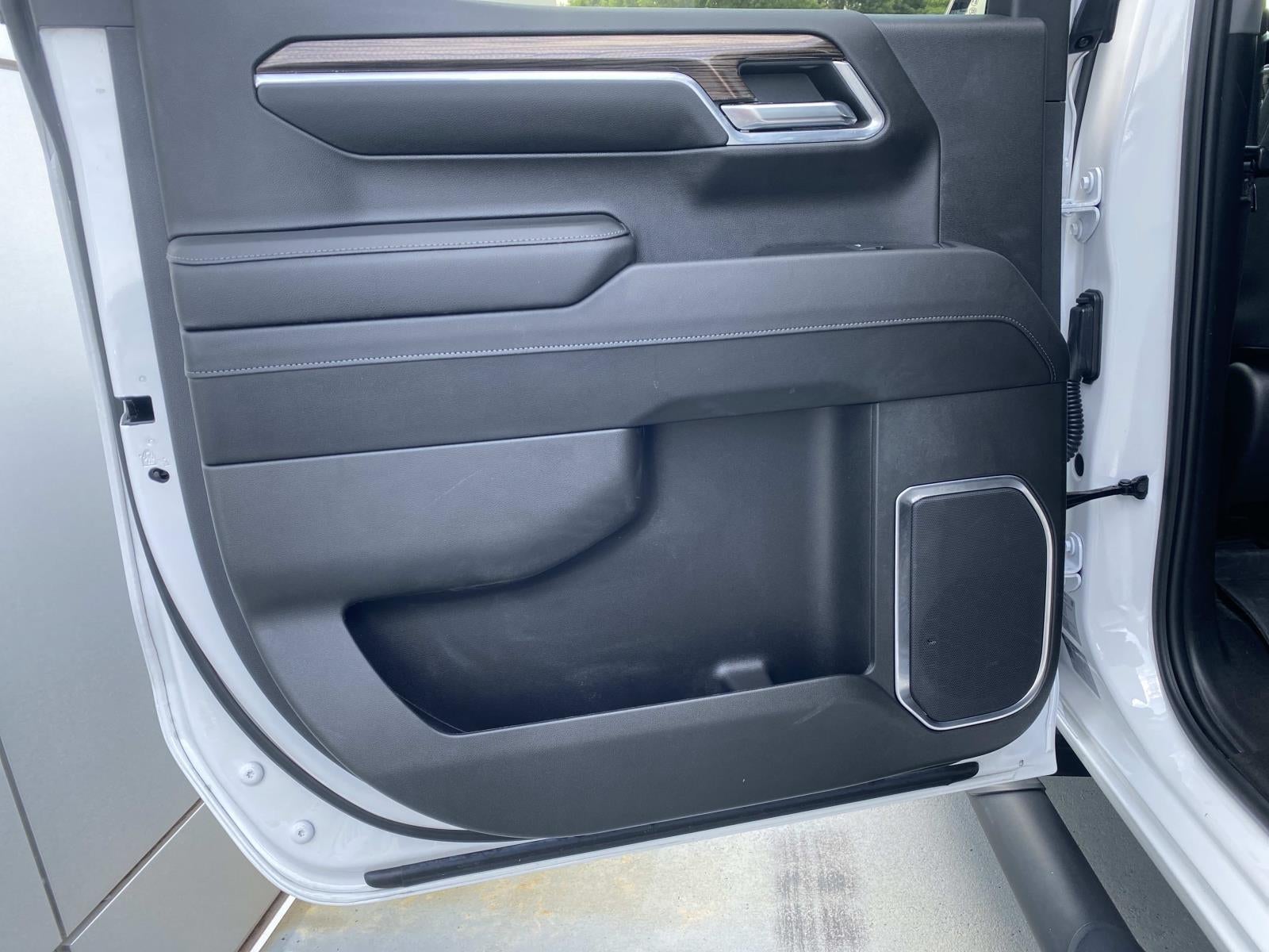 2023 Chevrolet Silverado 1500 2WD Crew Cab 147 RST