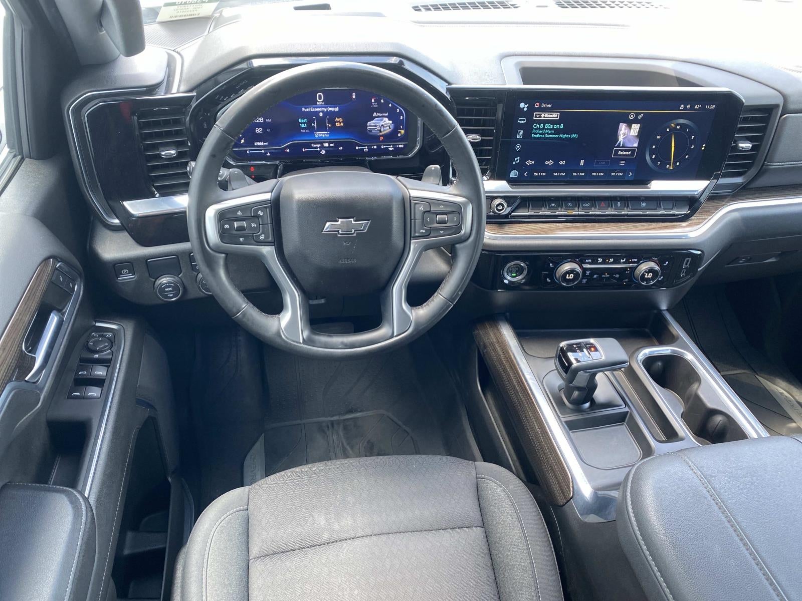 2023 Chevrolet Silverado 1500 2WD Crew Cab 147 RST