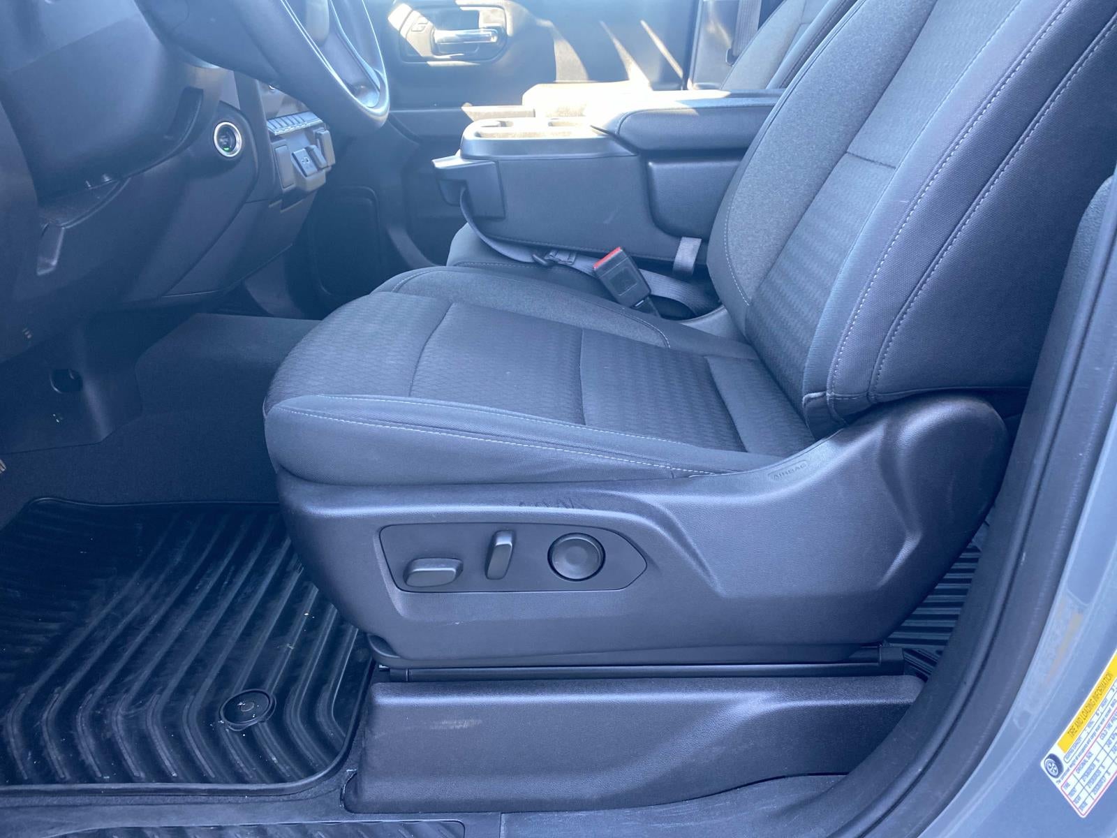 2024 Chevrolet Silverado 1500 4WD Crew Cab 147 Custom