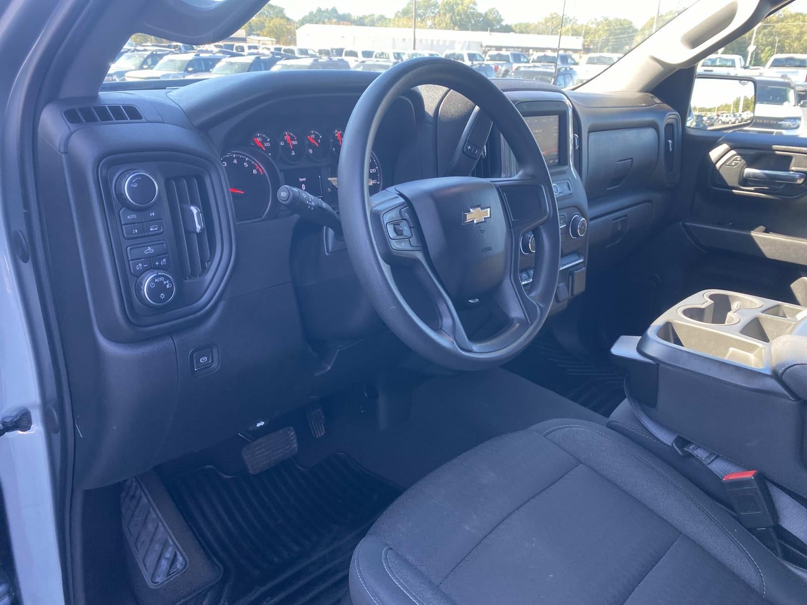 2024 Chevrolet Silverado 1500 4WD Crew Cab 147 Custom