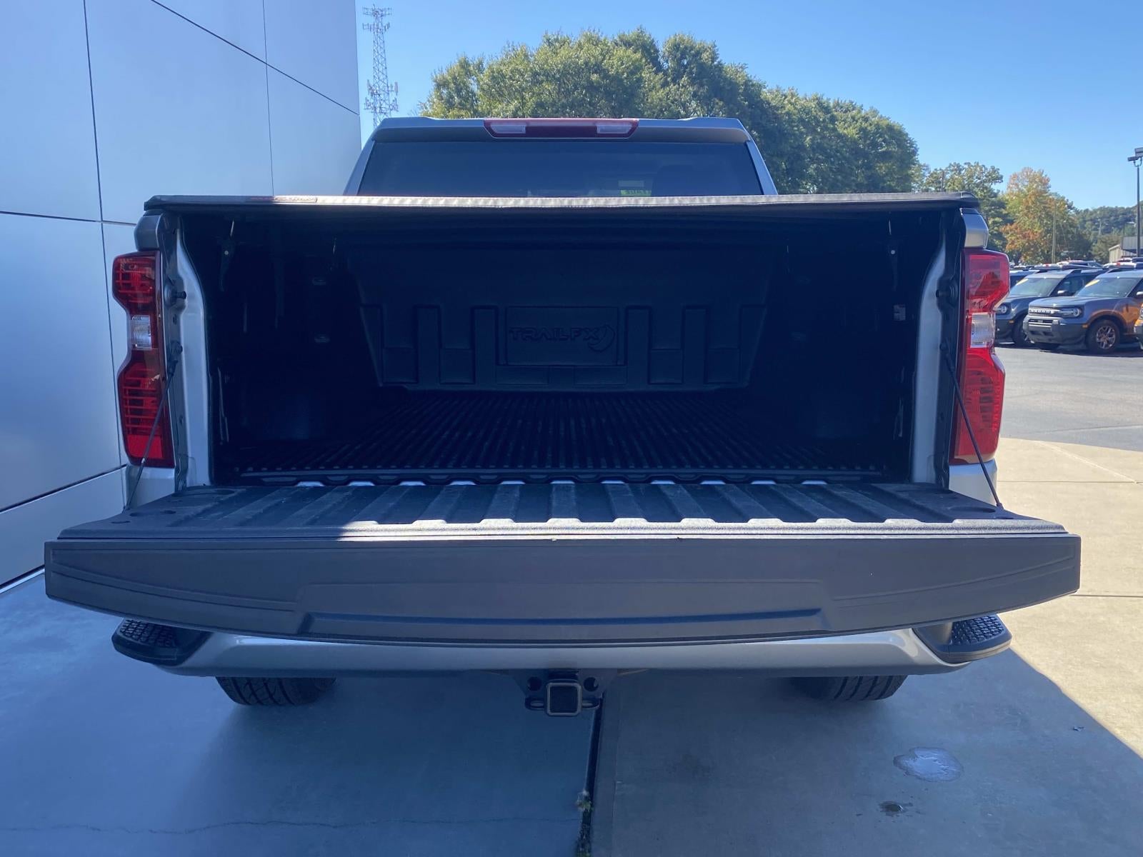 2024 Chevrolet Silverado 1500 4WD Crew Cab 147 Custom