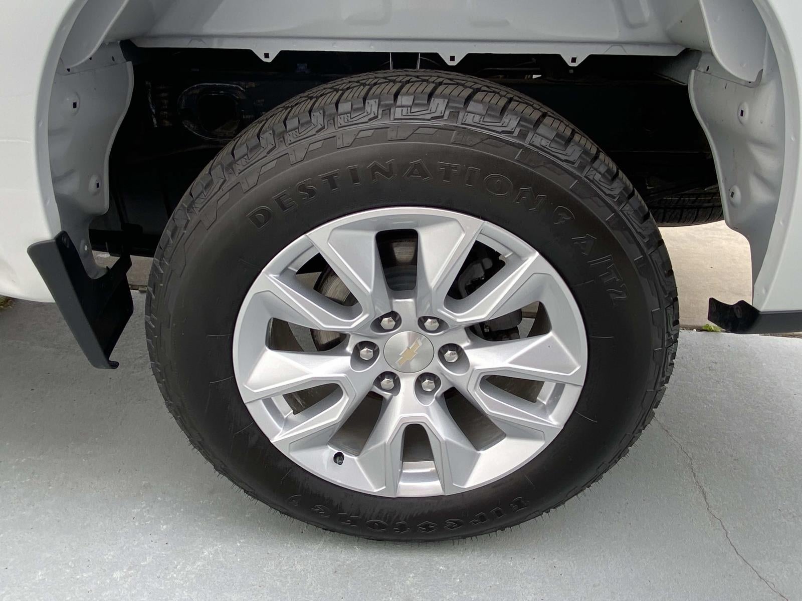 2022 Chevrolet Silverado 1500 4WD Double Cab 147 Custom