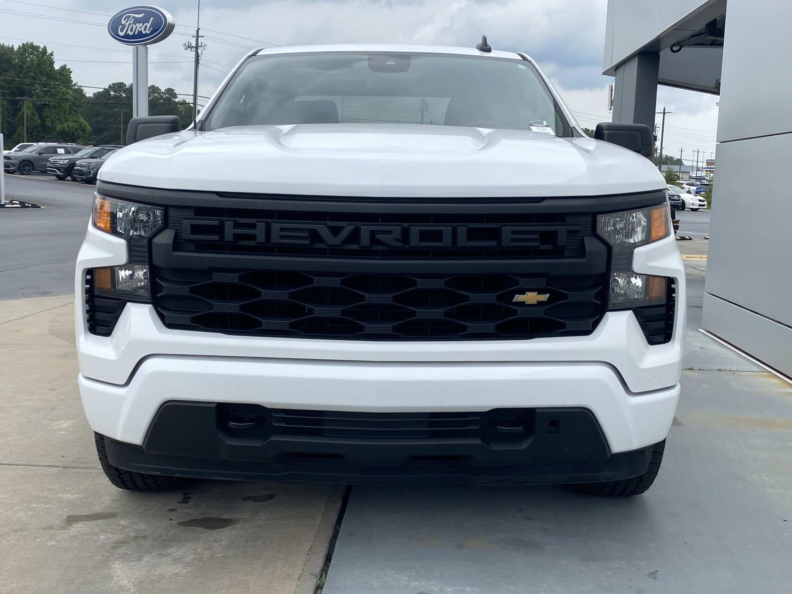 2022 Chevrolet Silverado 1500 4WD Double Cab 147 Custom