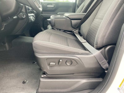 2022 Chevrolet Silverado 1500 4WD Double Cab 147 Custom