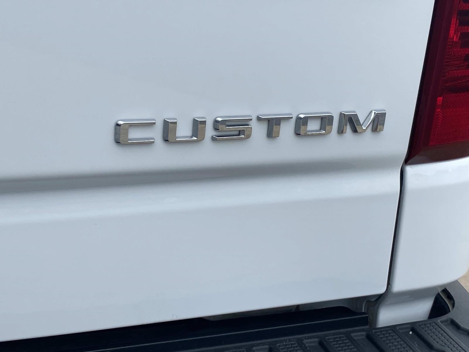 2022 Chevrolet Silverado 1500 4WD Double Cab 147 Custom