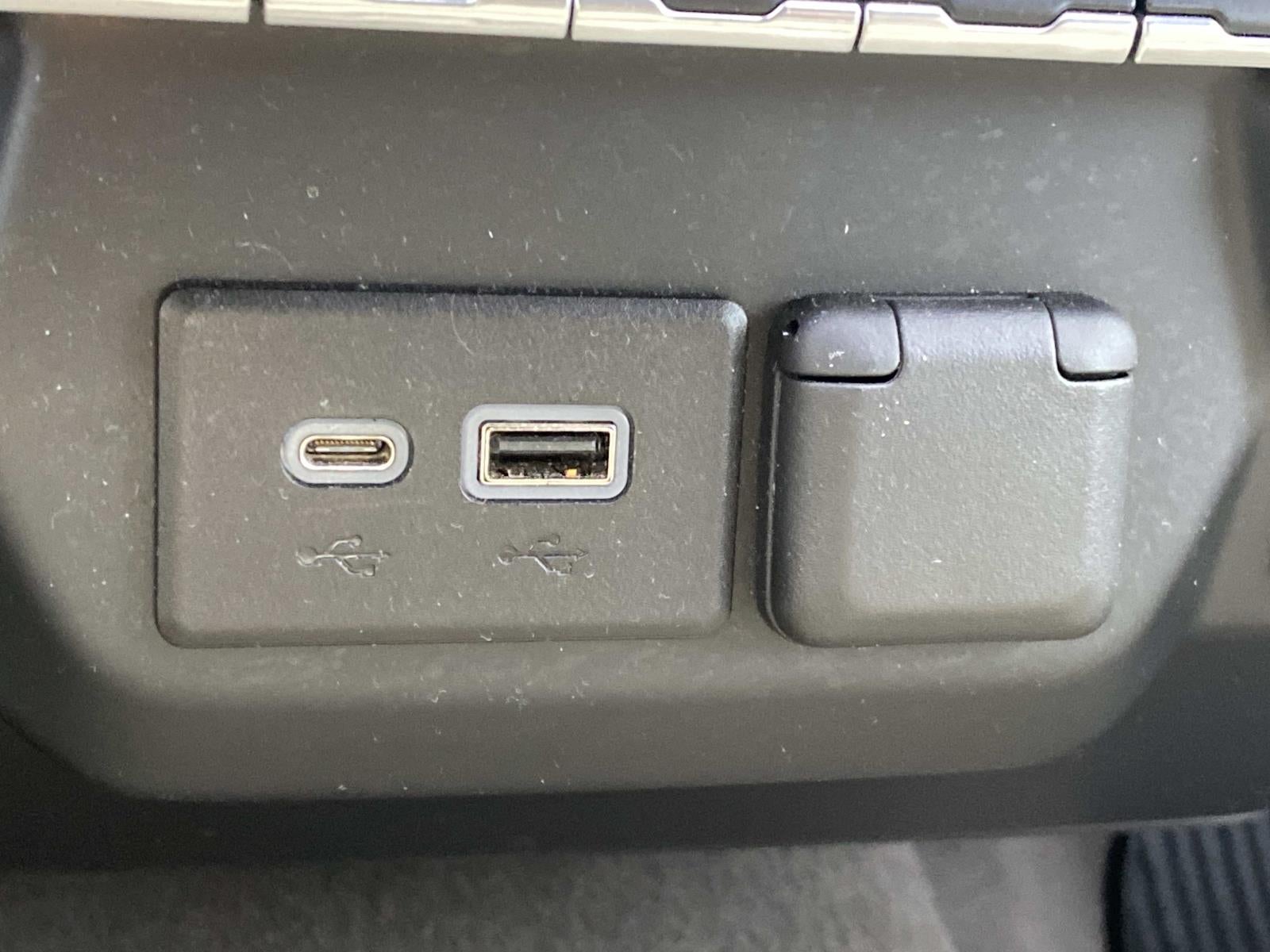 2019 Chevrolet Silverado 1500 2WD Double Cab 147 LT