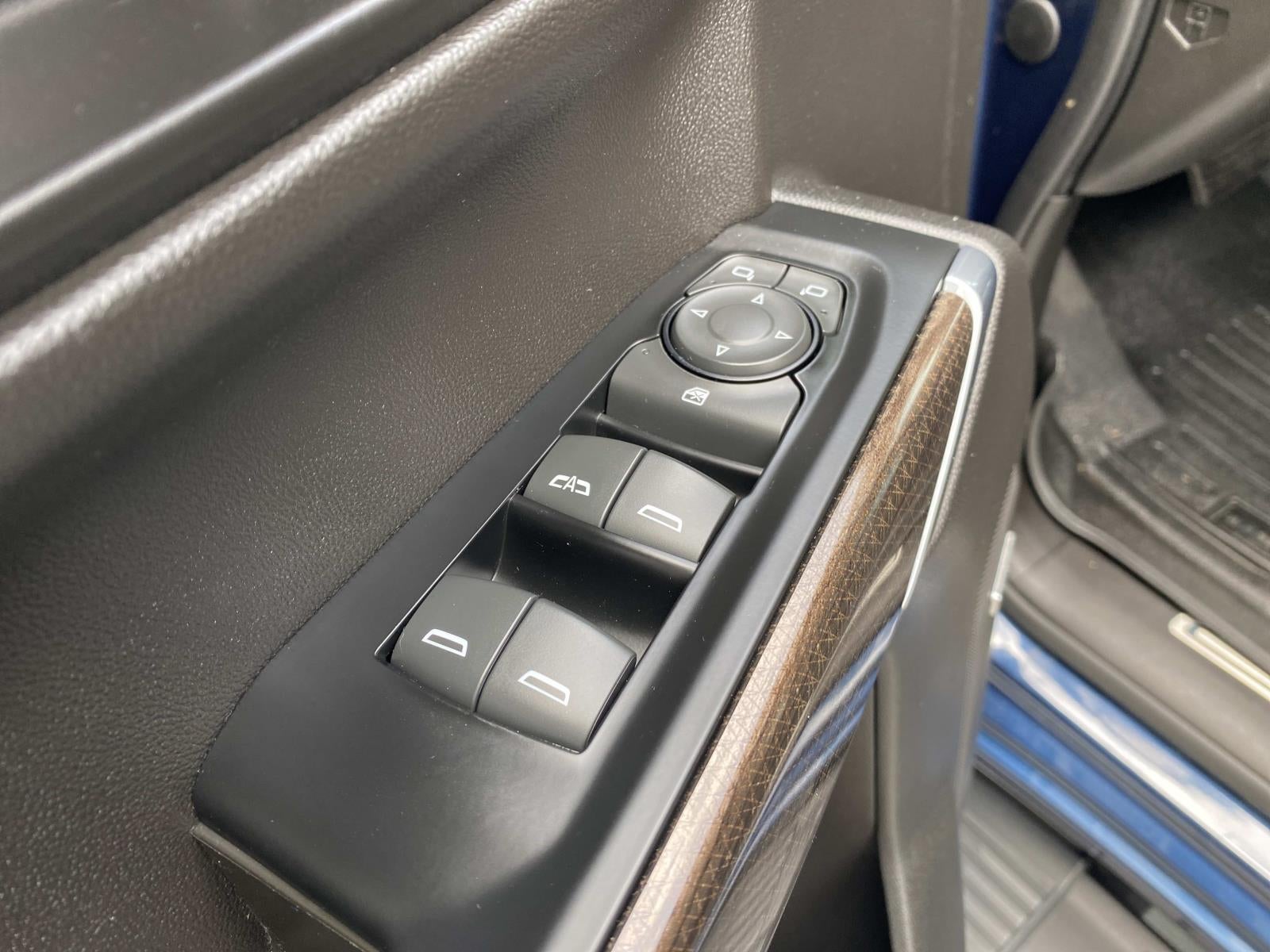2019 Chevrolet Silverado 1500 4WD Double Cab 147 RST