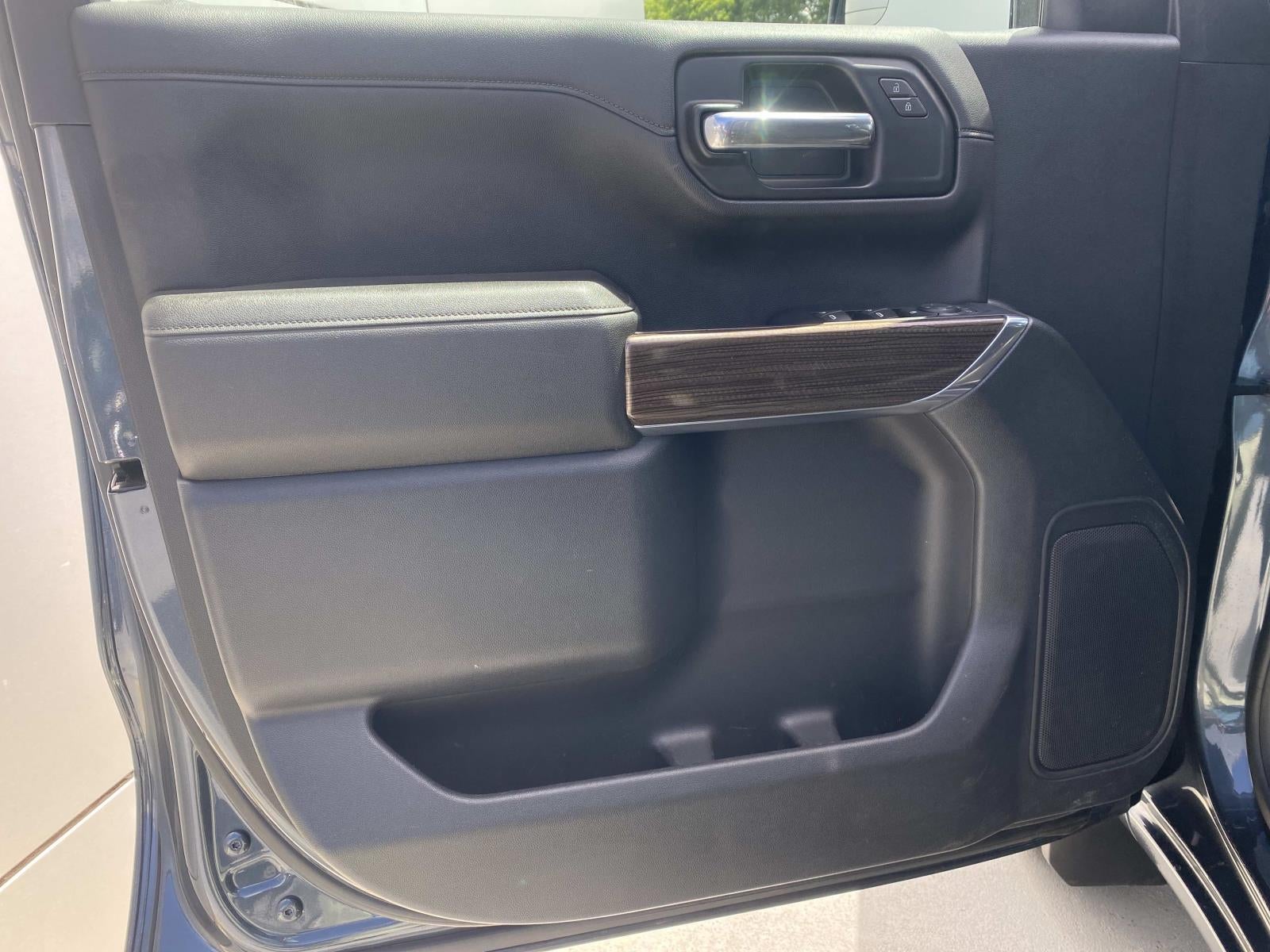 2019 Chevrolet Silverado 1500 4WD Double Cab 147 RST