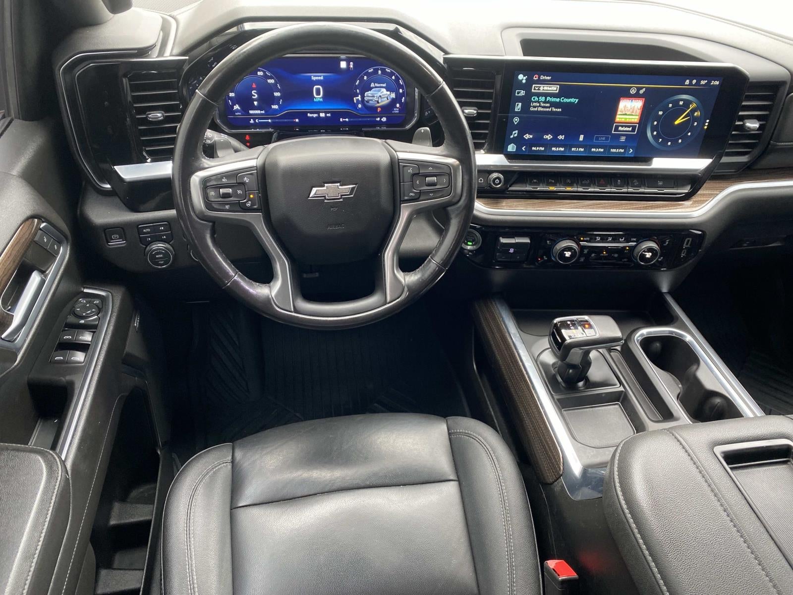 2022 Chevrolet Silverado 1500 4WD Crew Cab 147 RST