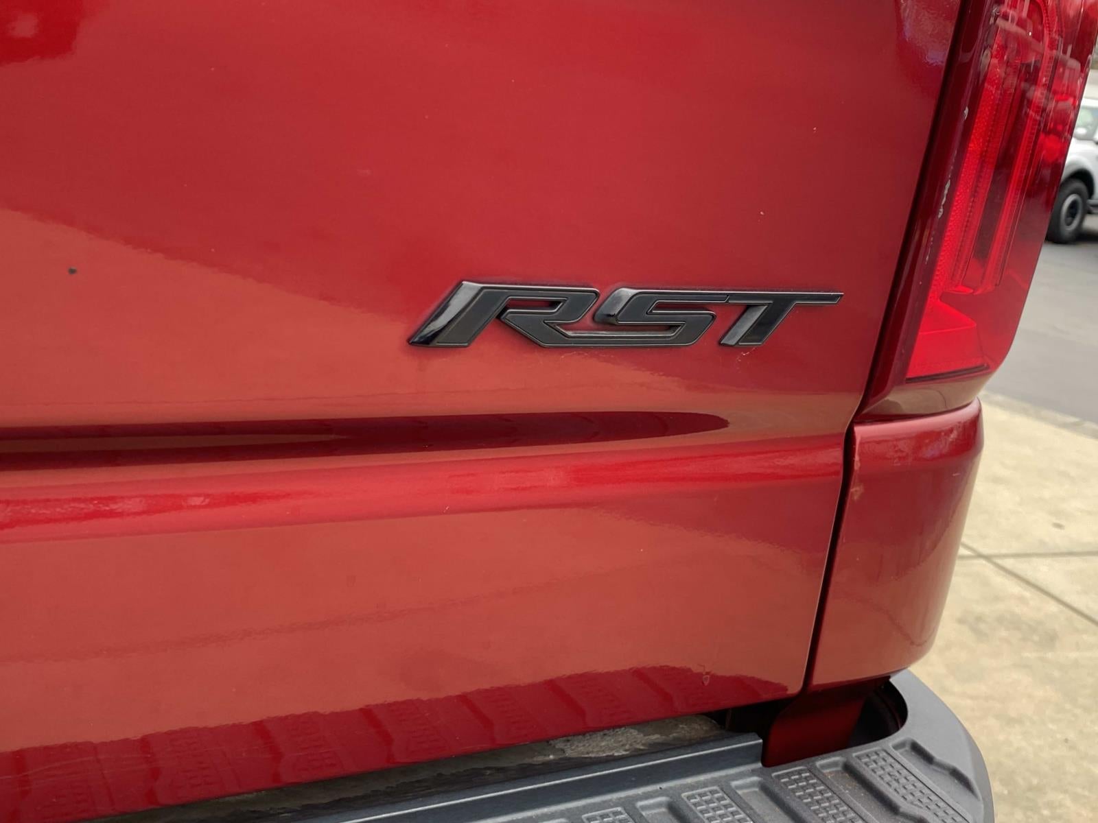 2022 Chevrolet Silverado 1500 4WD Crew Cab 147 RST