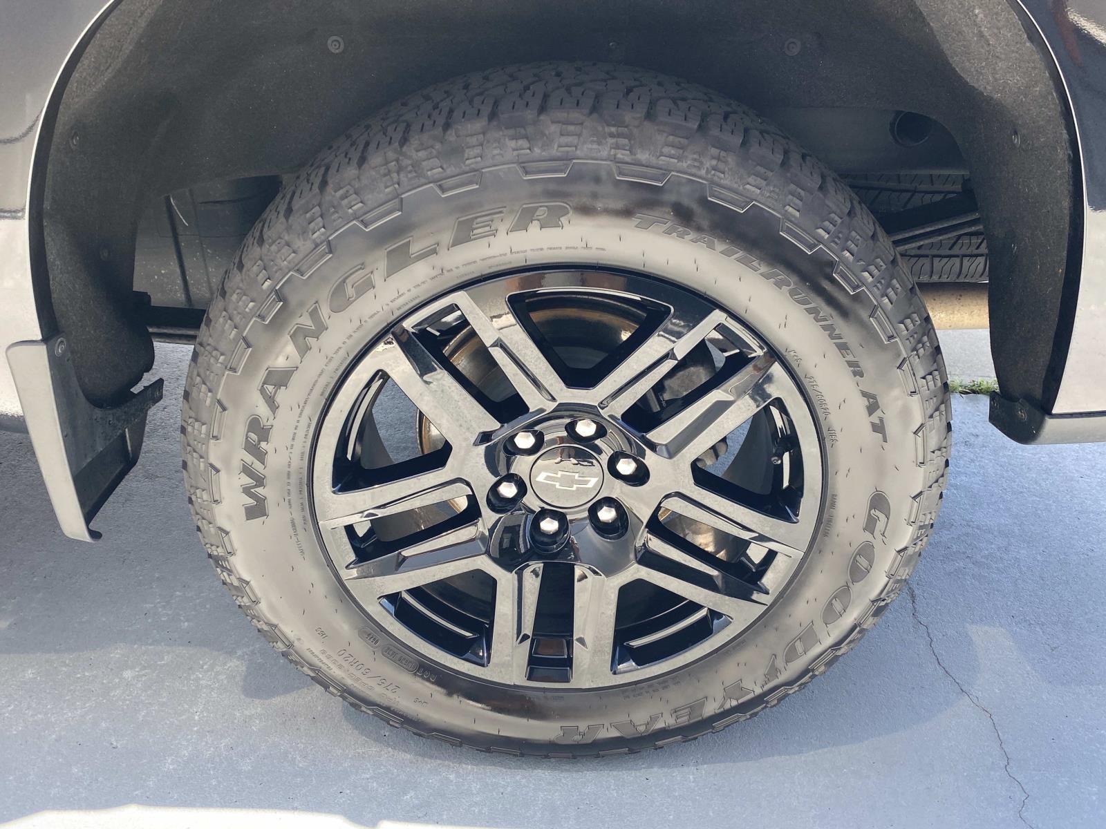 2022 Chevrolet Silverado 1500 4WD Crew Cab 147 RST