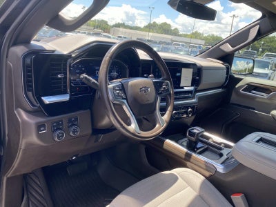 2022 Chevrolet Silverado 1500 4WD Crew Cab 147 RST