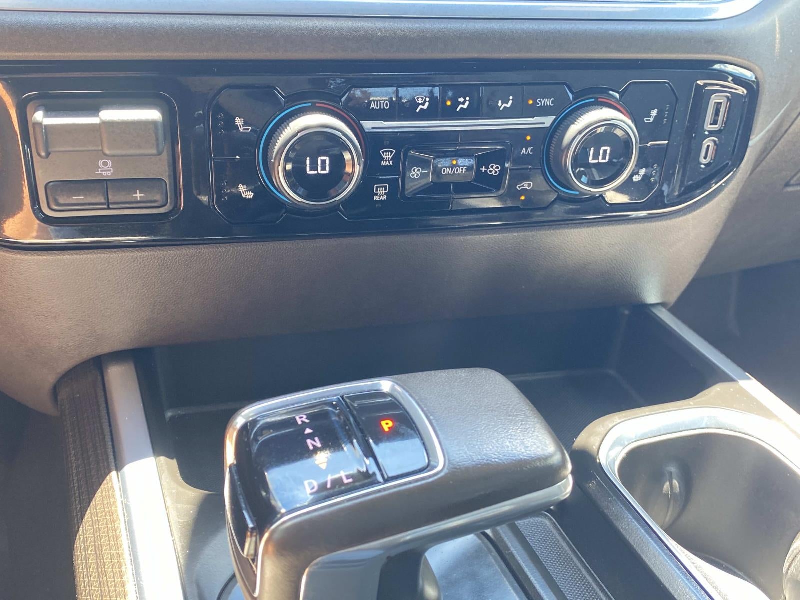 2022 Chevrolet Silverado 1500 4WD Crew Cab 147 RST