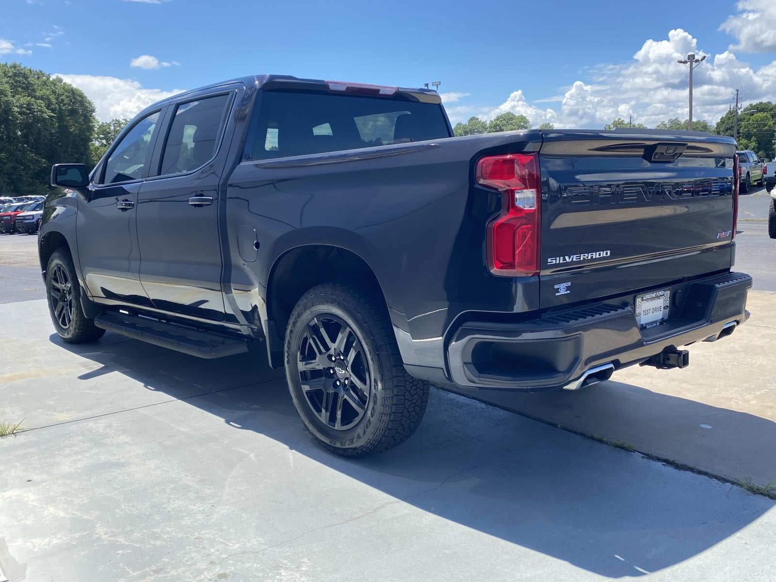 2022 Chevrolet Silverado 1500 4WD Crew Cab 147 RST
