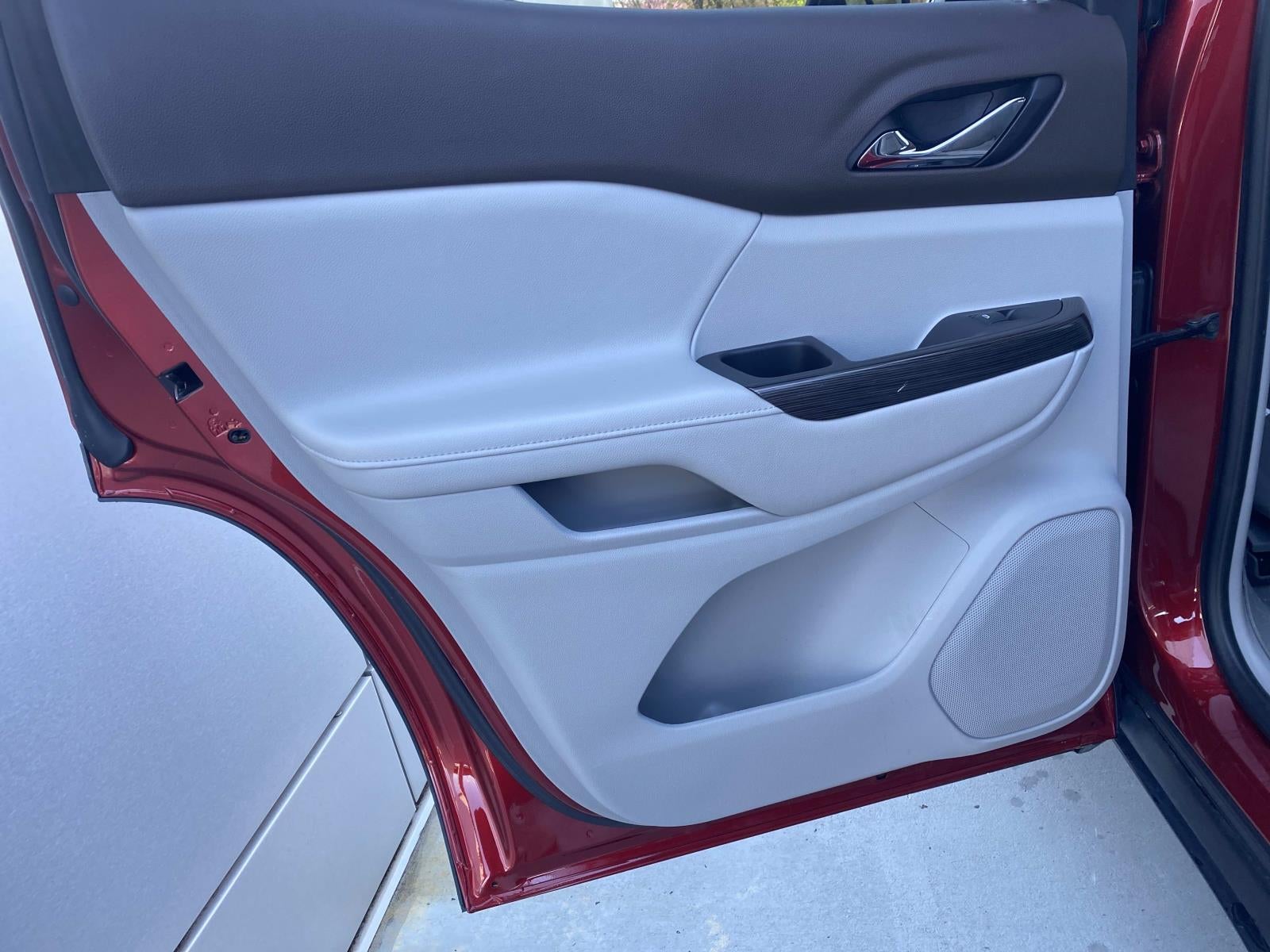 2021 GMC Acadia FWD 4dr SLT