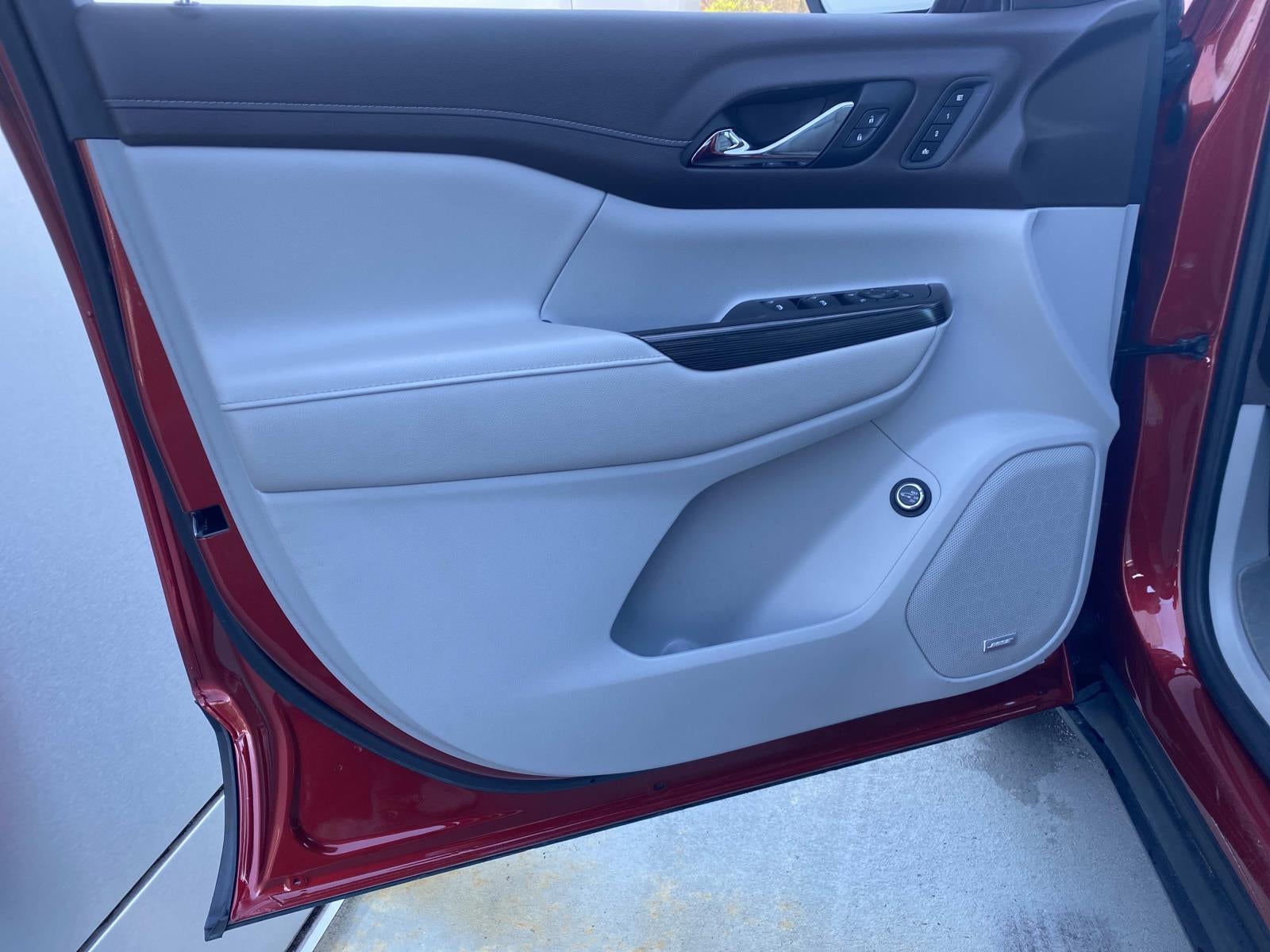 2021 GMC Acadia FWD 4dr SLT