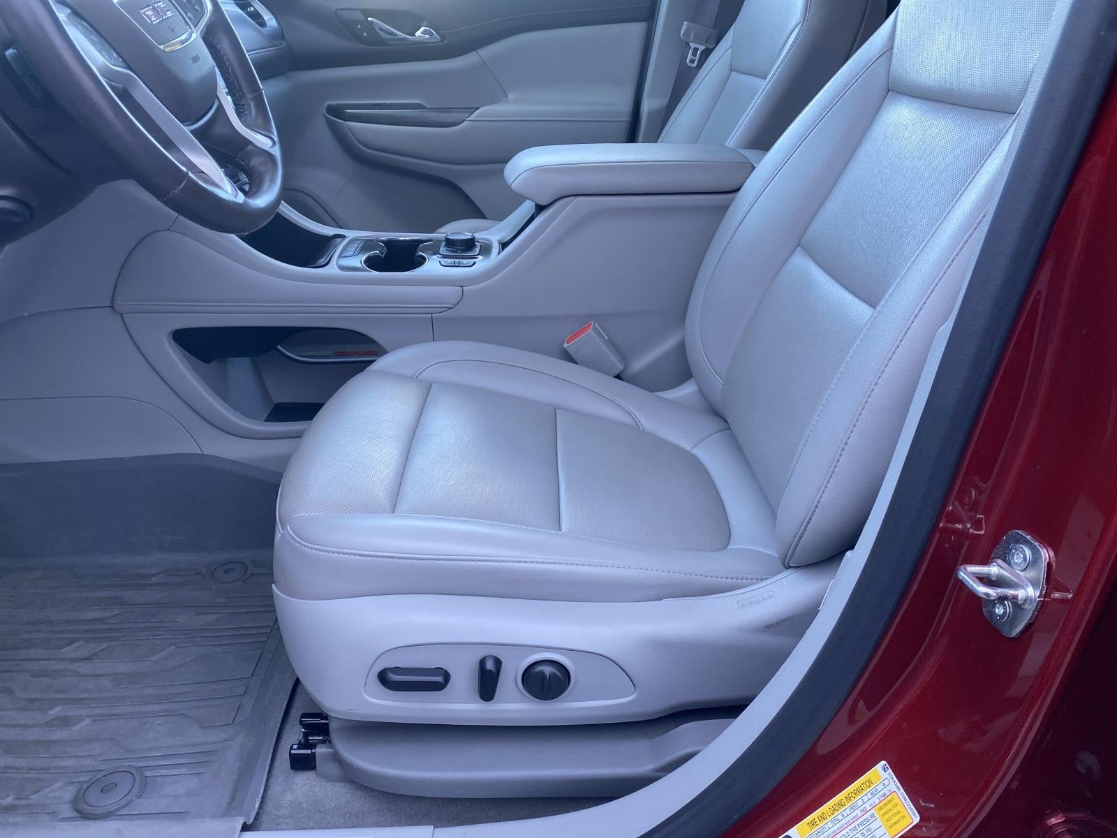 2021 GMC Acadia FWD 4dr SLT