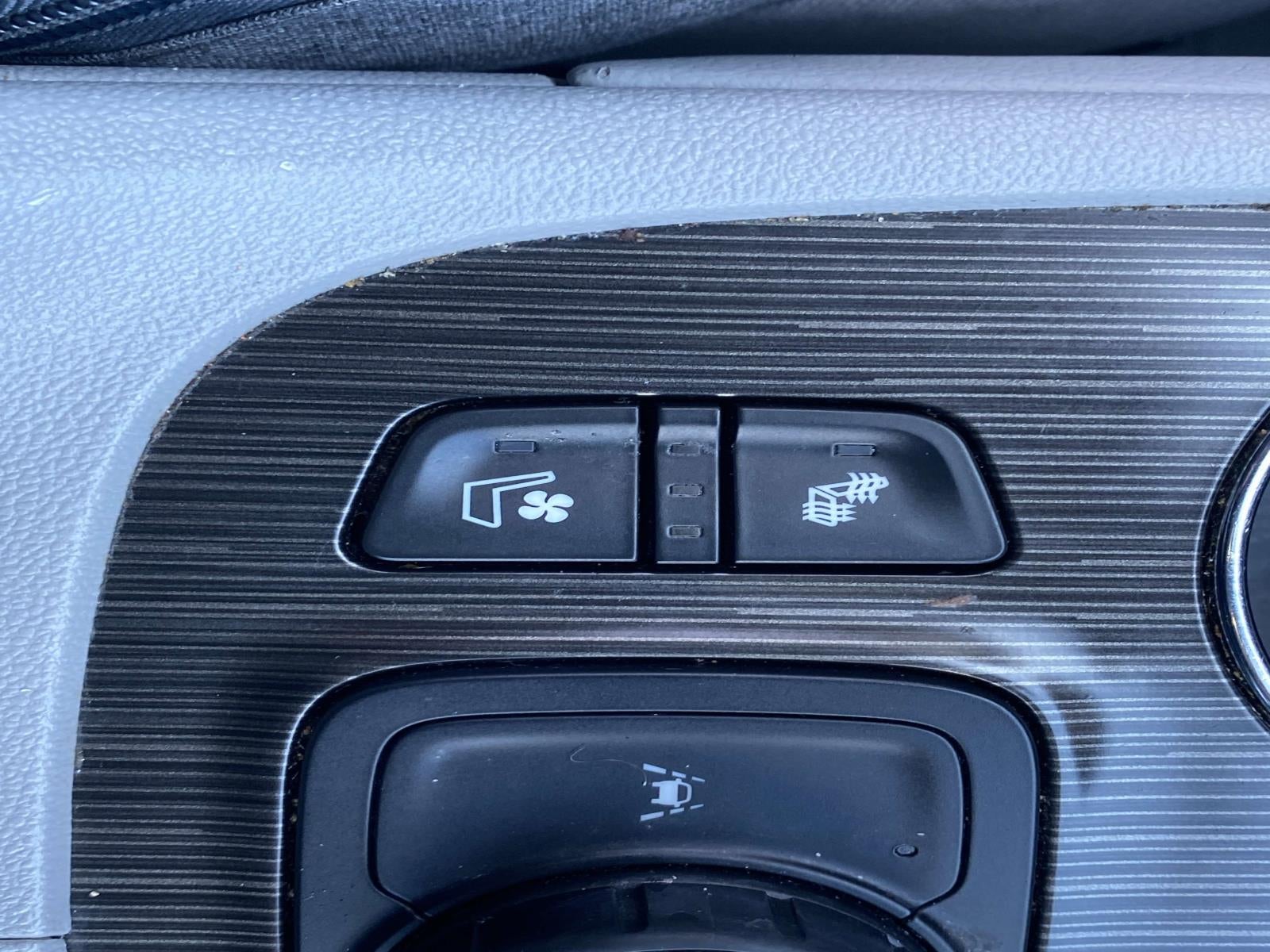 2021 GMC Acadia FWD 4dr SLT