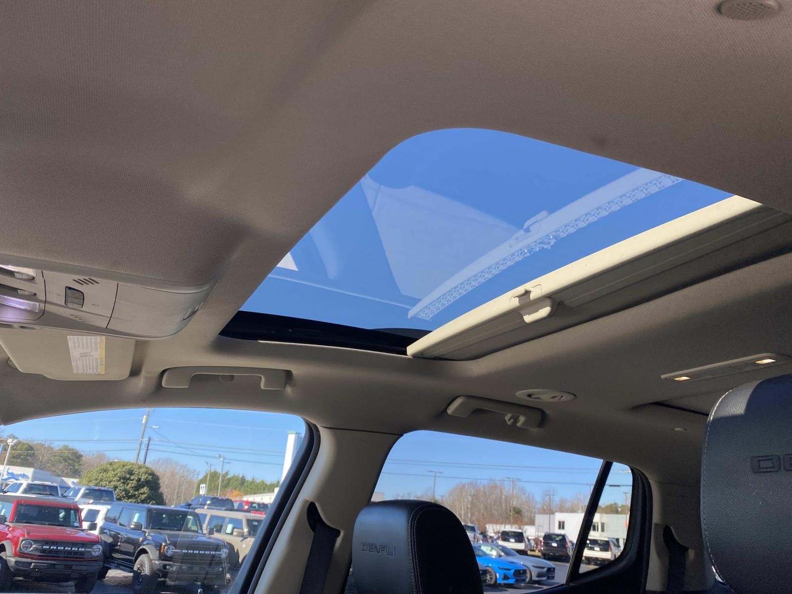 2019 GMC Acadia AWD 4dr Denali