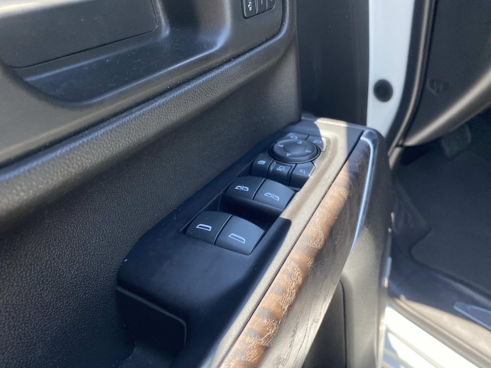 2022 GMC Sierra 3500HD 4WD Crew Cab 159 Denali