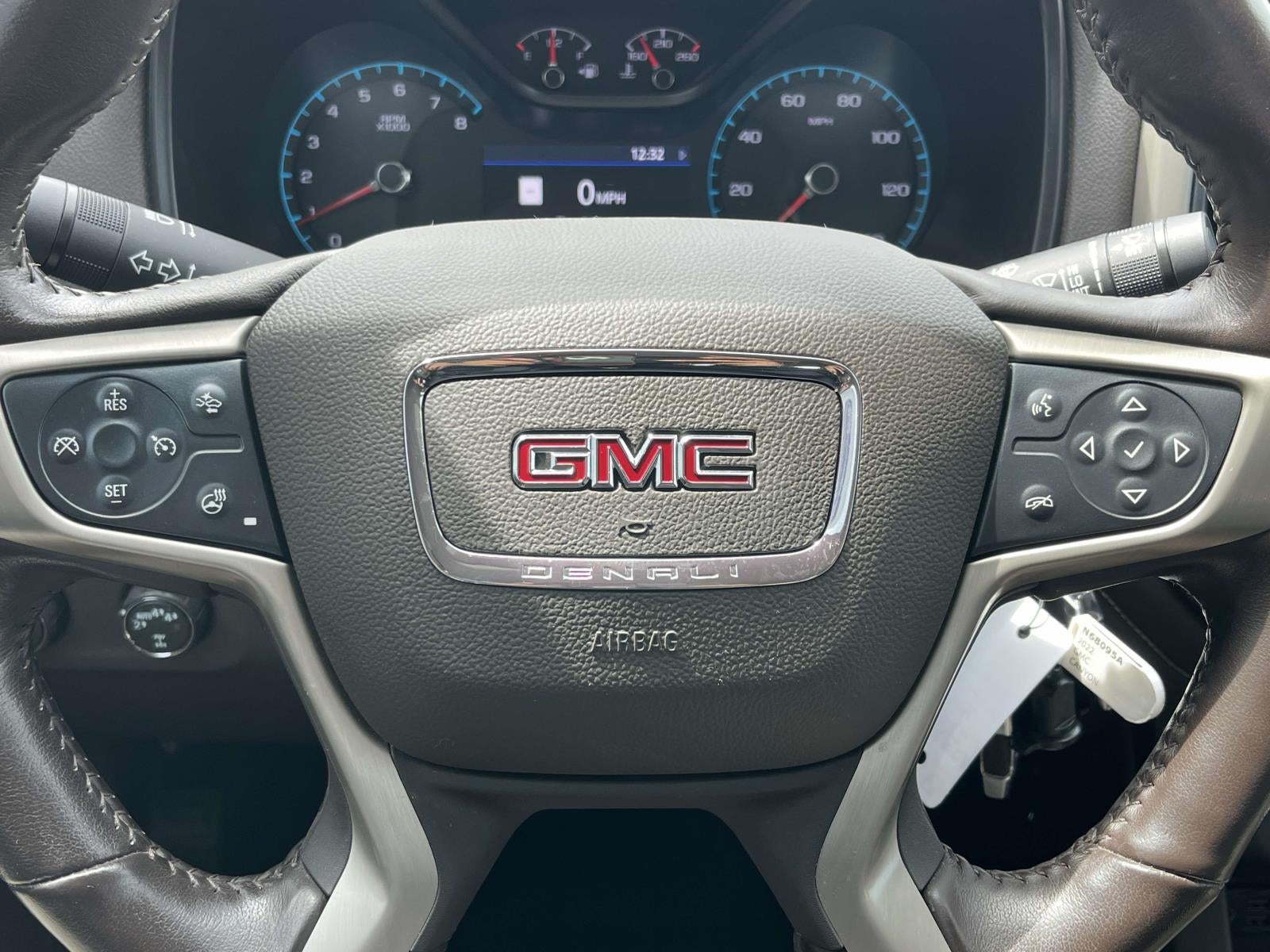 2022 GMC Canyon 4WD Crew Cab 128 Denali