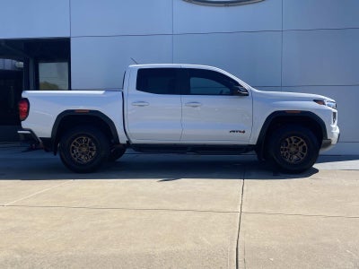 2024 GMC Canyon 4WD Crew Cab AT4