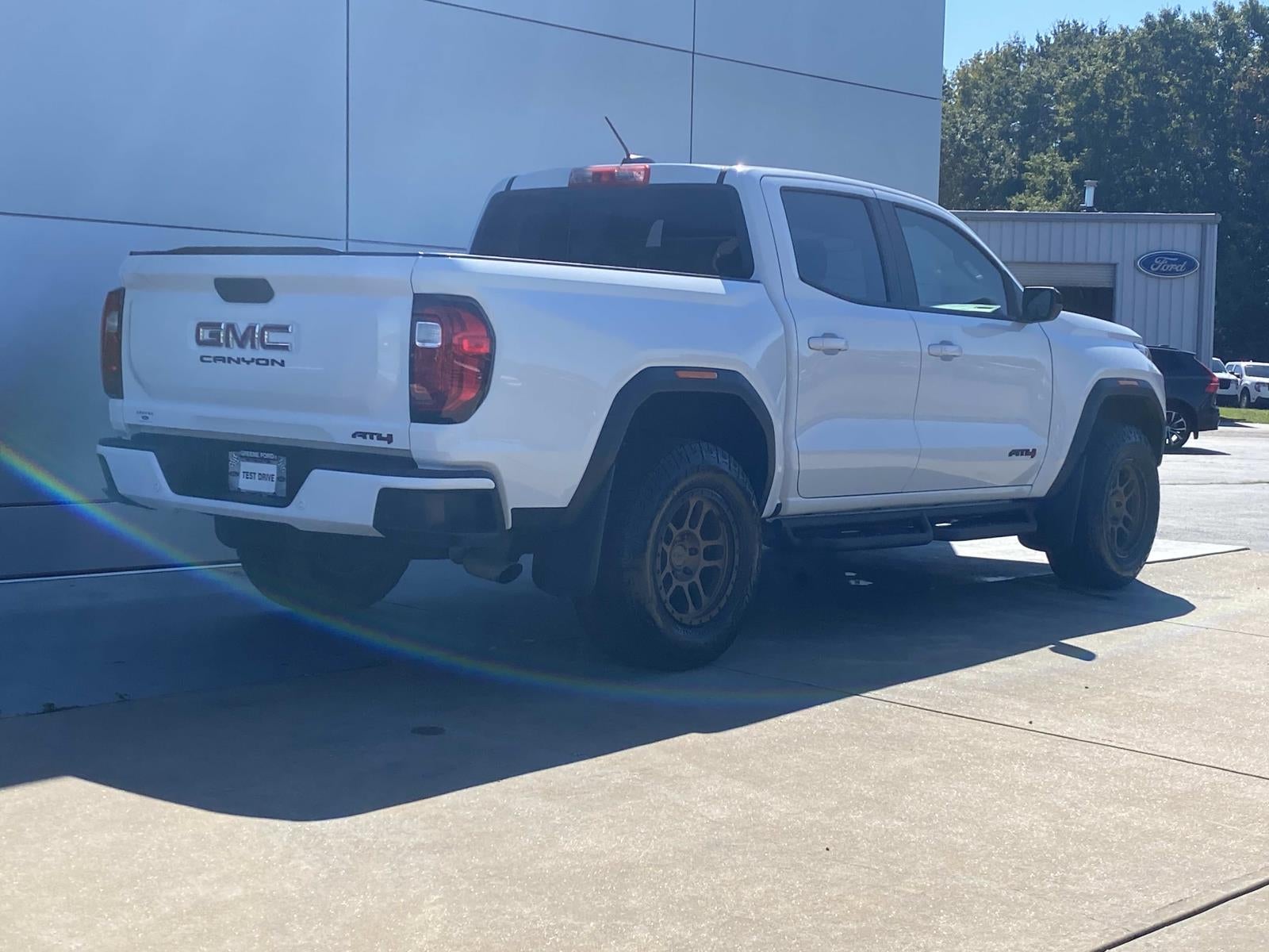 2024 GMC Canyon 4WD Crew Cab AT4
