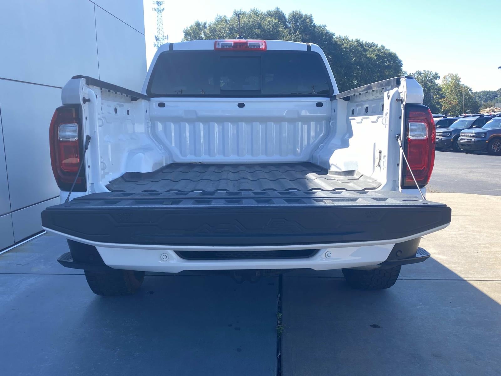 2024 GMC Canyon 4WD Crew Cab AT4