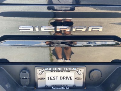 2025 GMC Sierra 1500 4WD Crew Cab 147 SLT