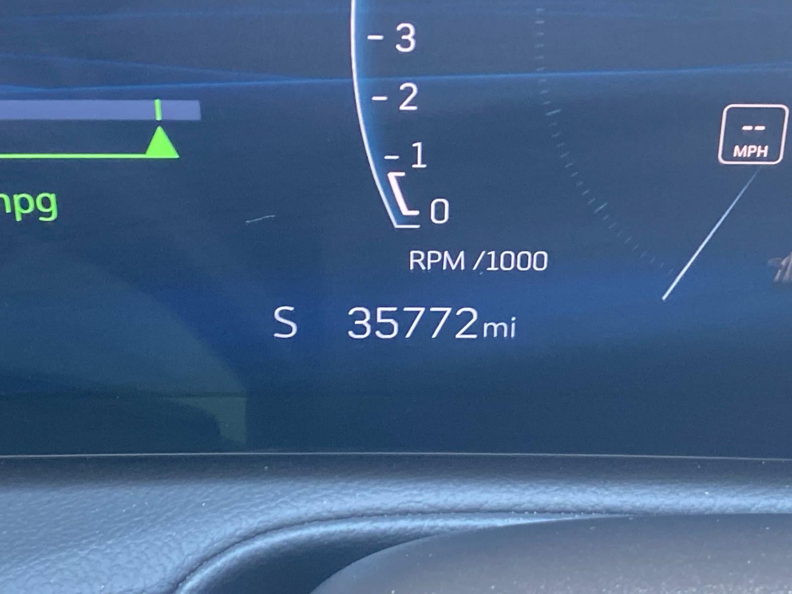 2025 Cadillac XT4 FWD 4dr Premium Luxury