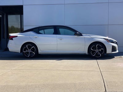 2026 Nissan Altima SR FWD