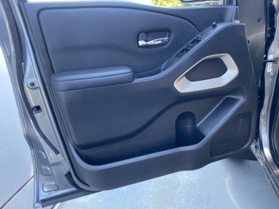 2023 Nissan Frontier Crew Cab 4x2 SV Auto