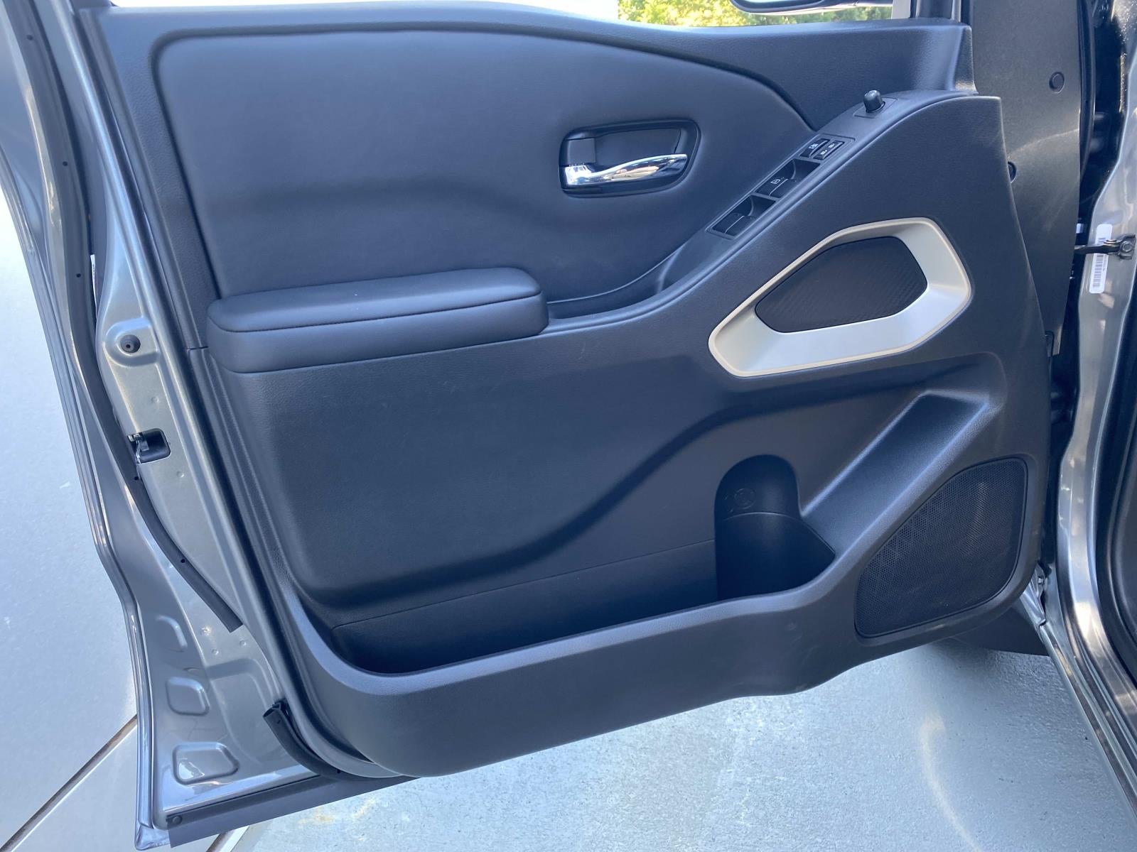2023 Nissan Frontier Crew Cab 4x2 SV Auto