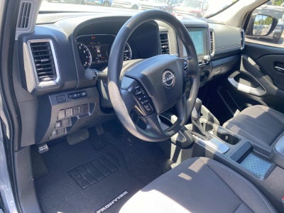2023 Nissan Frontier Crew Cab 4x2 SV Auto