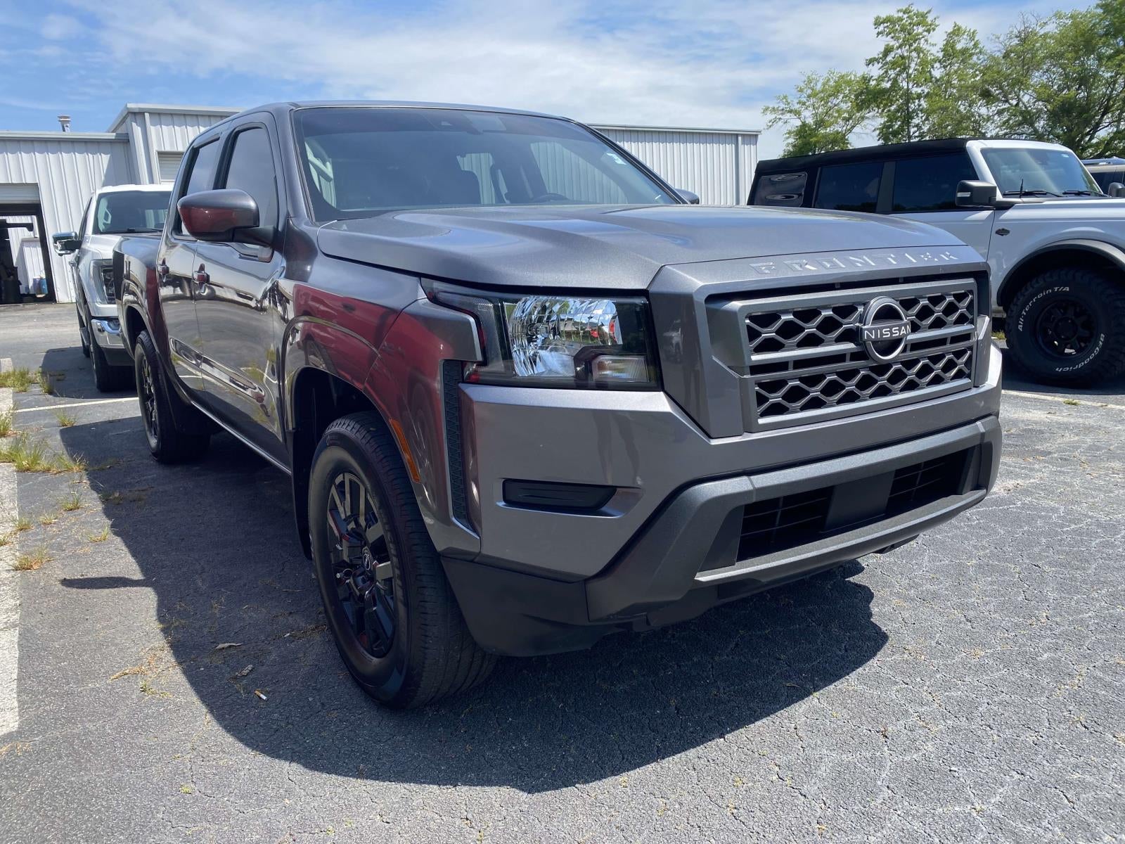 2023 Nissan Frontier SV