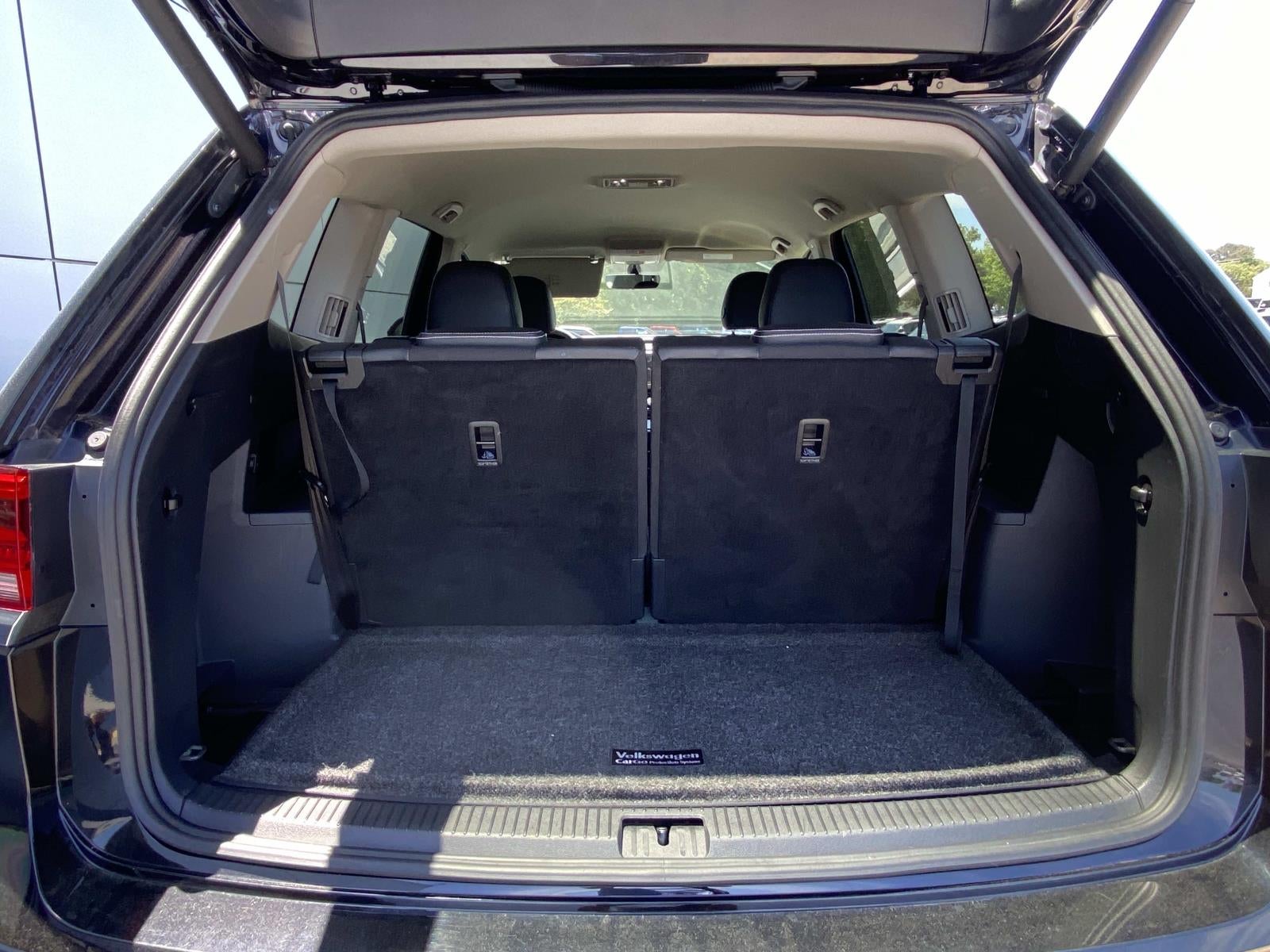 2022 Volkswagen Atlas 2.0T SE w/Technology FWD