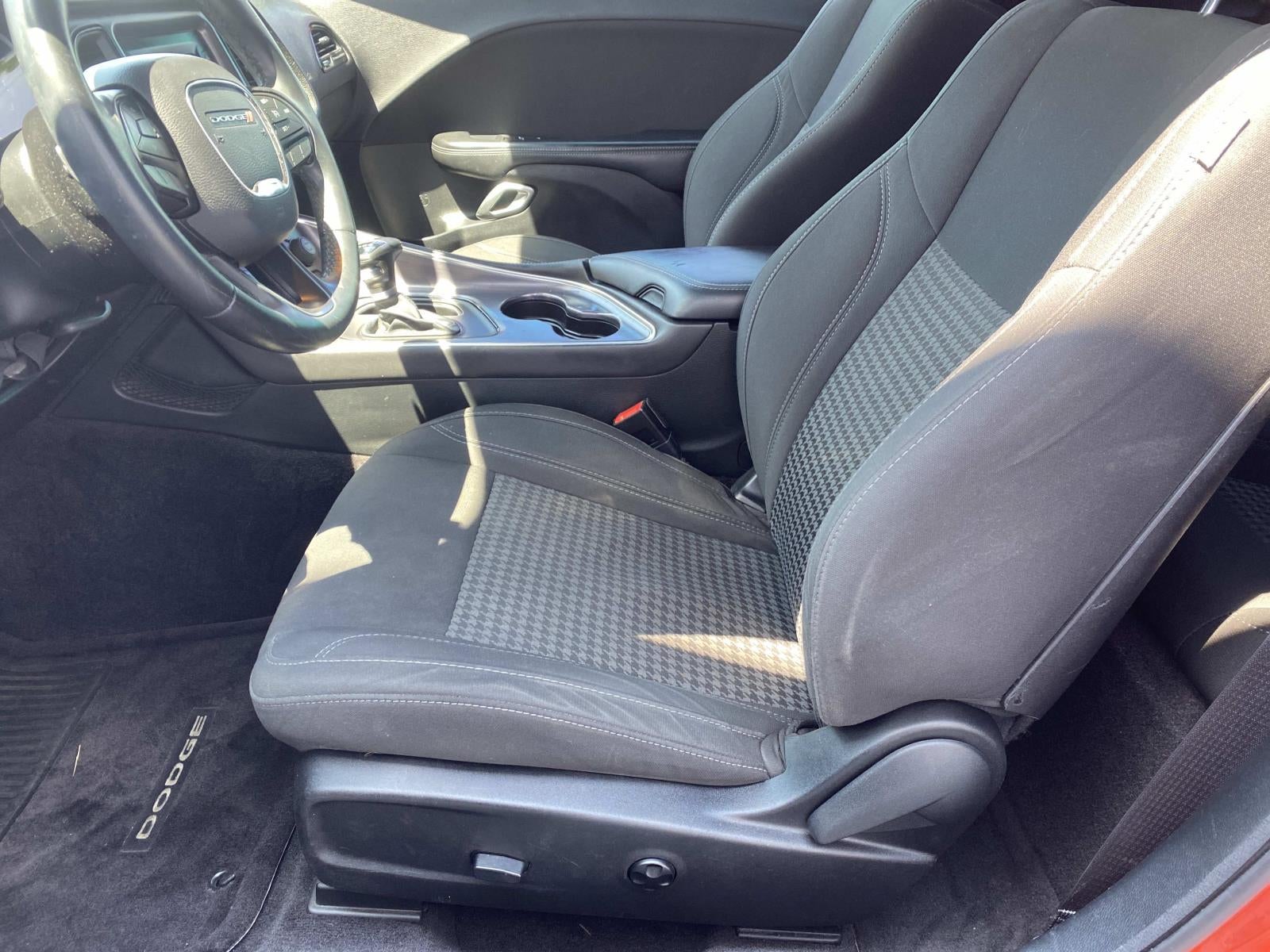 2017 Dodge Challenger R/T Coupe