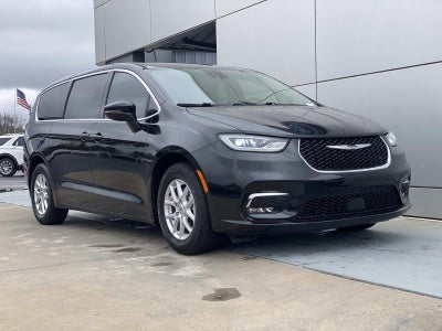 2023 Chrysler Pacifica Touring L FWD