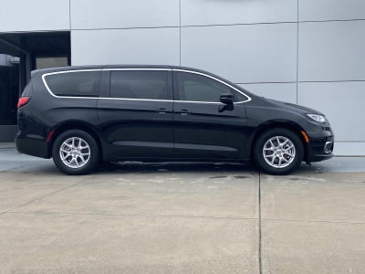 2023 Chrysler Pacifica Touring L FWD