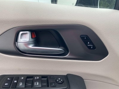 2024 Chrysler Pacifica Touring L FWD