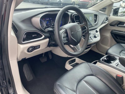 2024 Chrysler Pacifica Touring L FWD