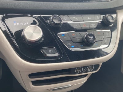 2024 Chrysler Pacifica Touring L FWD