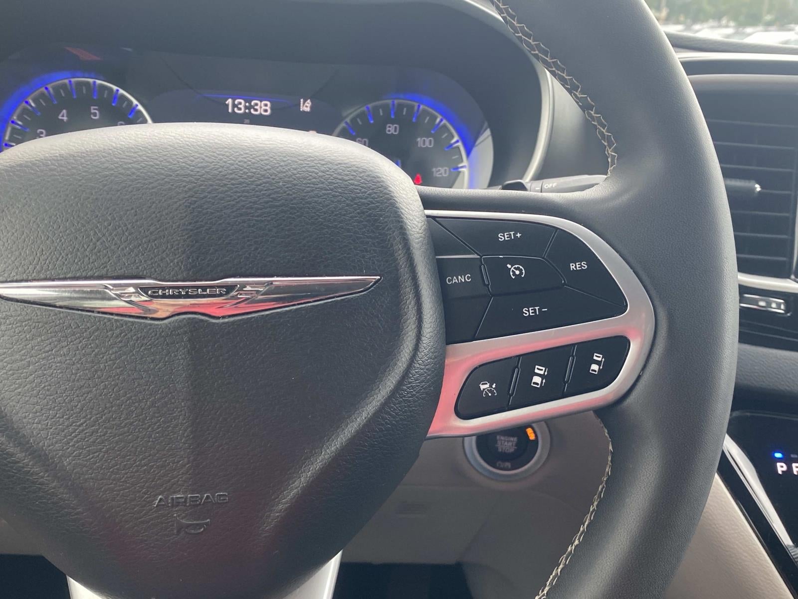 2024 Chrysler Pacifica Touring L FWD