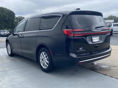 2024 Chrysler Pacifica Touring L FWD