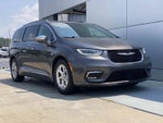 2022 Chrysler Pacifica Limited FWD