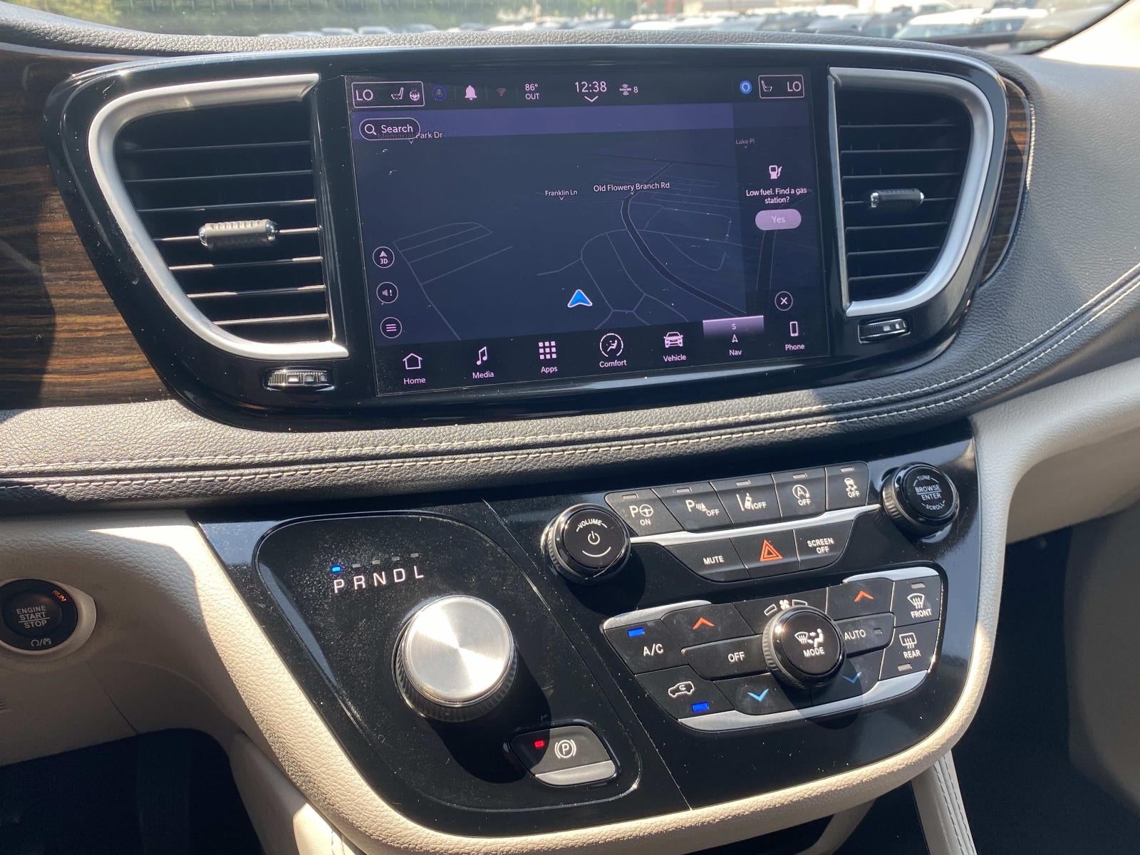 2022 Chrysler Pacifica Limited FWD